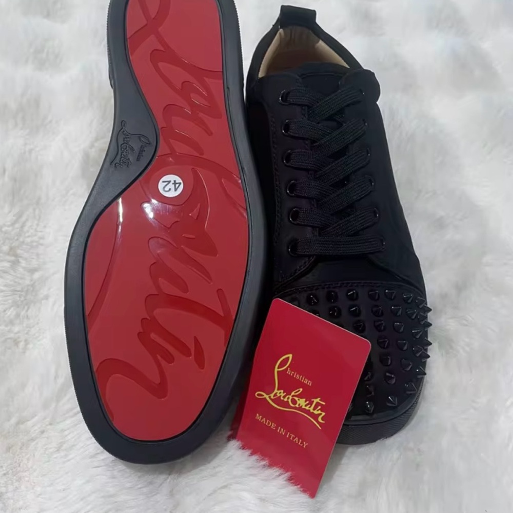 Christian Louboutin Louis Junior Spikes Black